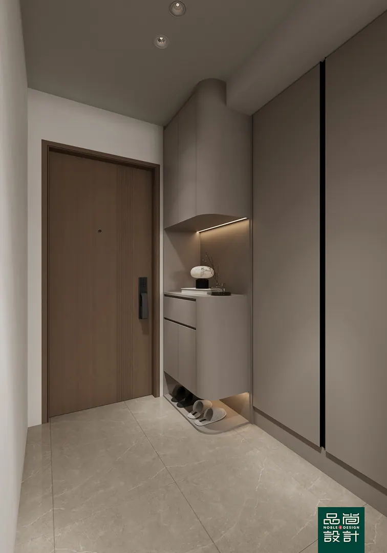 Parc Central Residences 4 Bedroom — interior by Noble Interior Design (3 of 6)