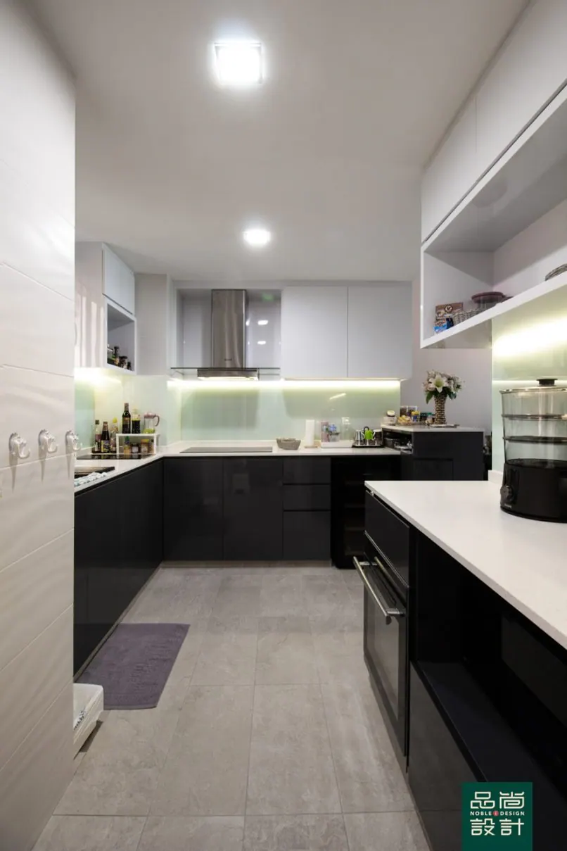 Seletar Springs 2 Bedroom — interior by Noble Interior Design (7 of 14)