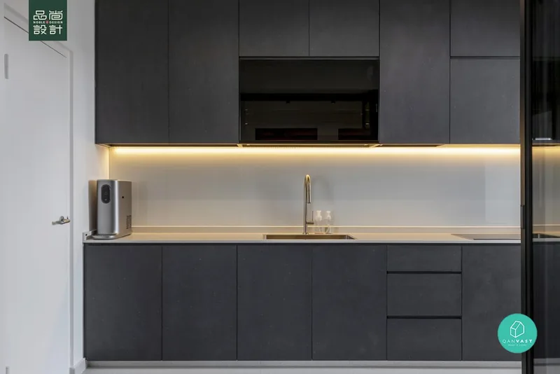 Tenteram Peak 4-room, completed by Noble Interior Design