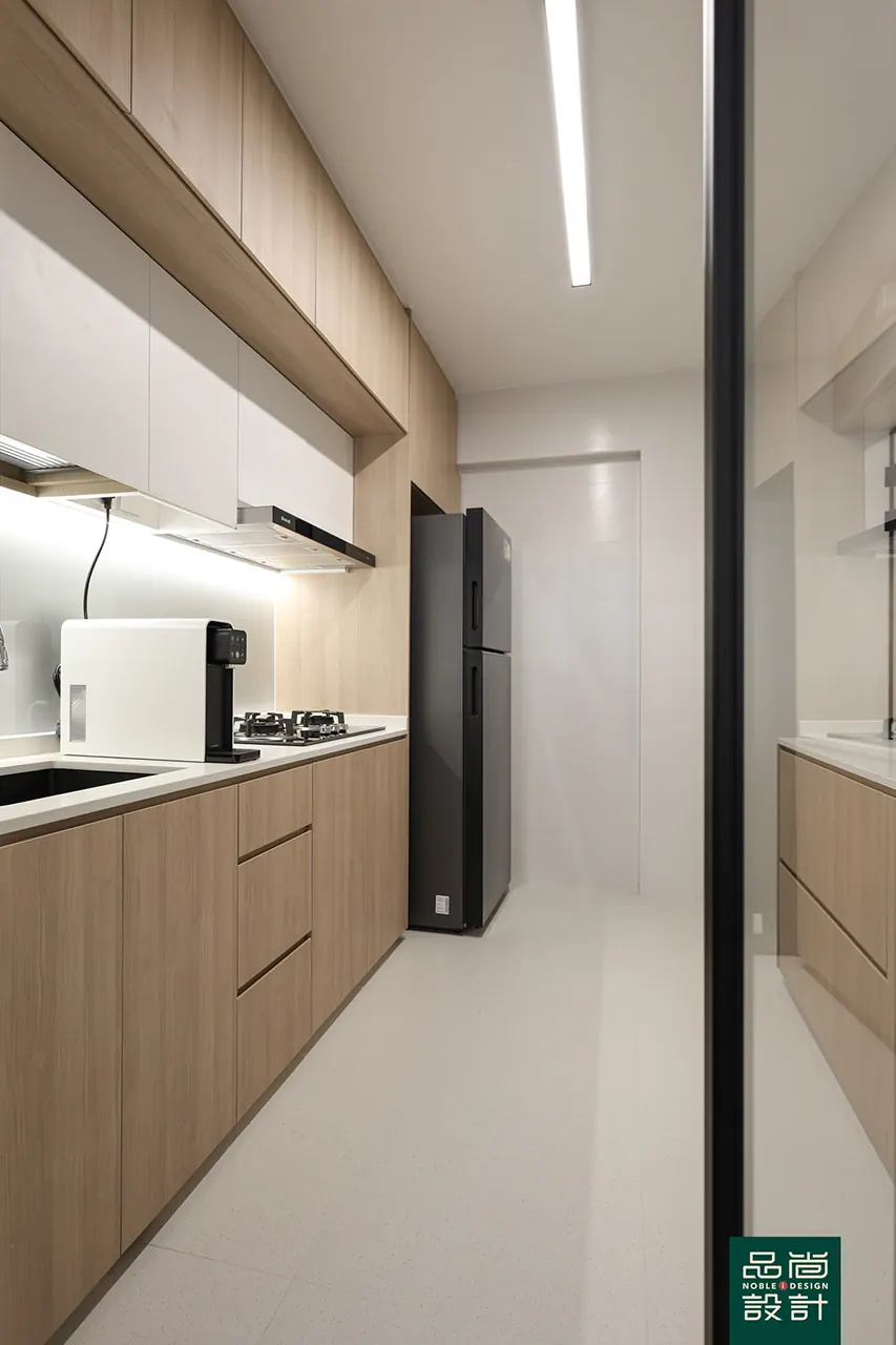 Admiralty Grove 4-room — interior by Noble Interior Design (13 of 21)