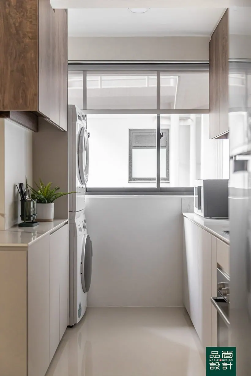 Alkaff Courtview 4-room — interior by Noble Interior Design (11 of 25)