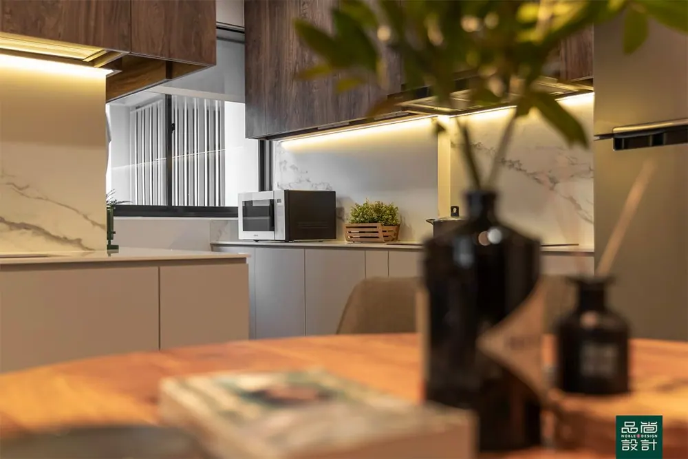 Alkaff Courtview 4-room — interior by Noble Interior Design (18 of 25)