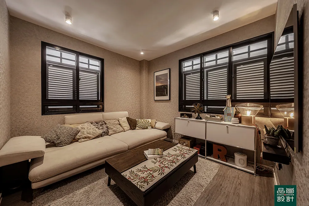 Avenue South Residence 3 Bedroom — interior by Noble Interior Design (22 of 32)