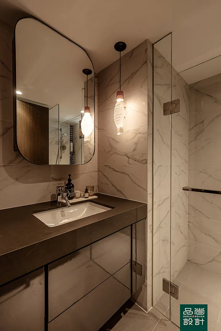 Avenue South Residence 3 Bedroom — interior by Noble Interior Design (32 of 32)