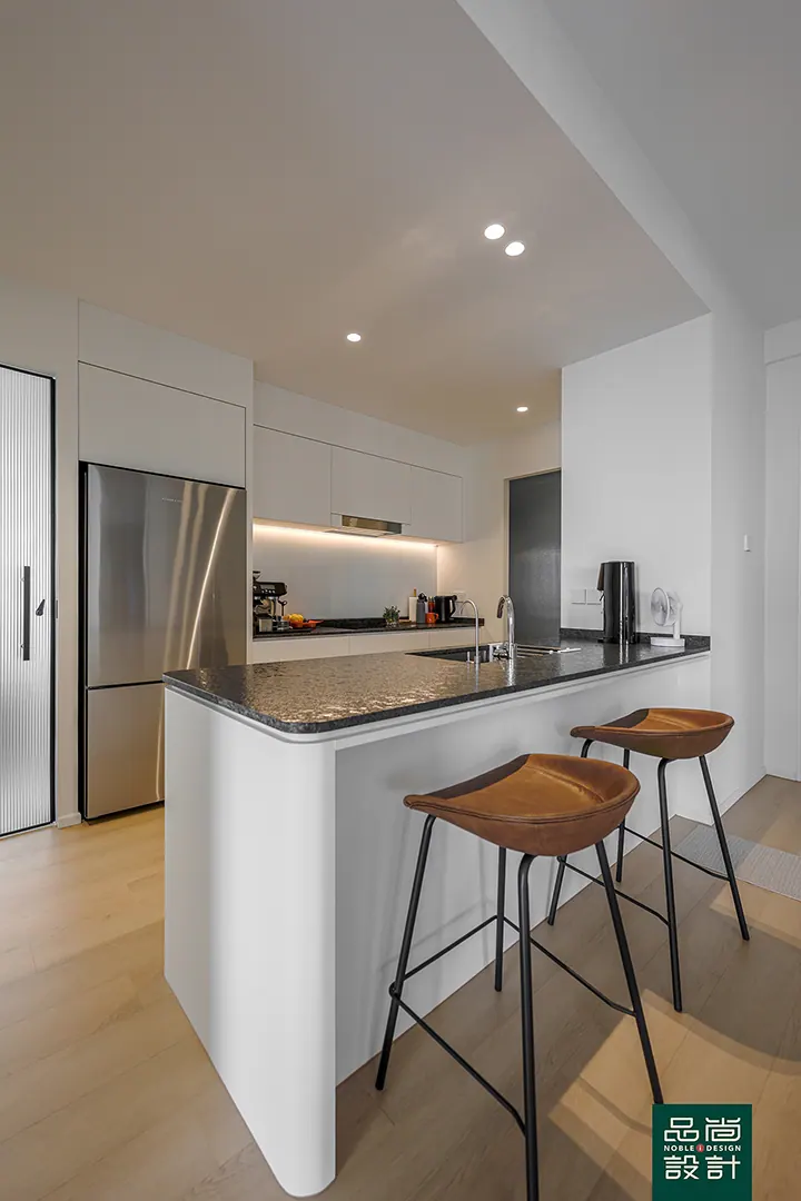 Bayshore Park 3 Bedroom — interior by Noble Interior Design (27 of 39)