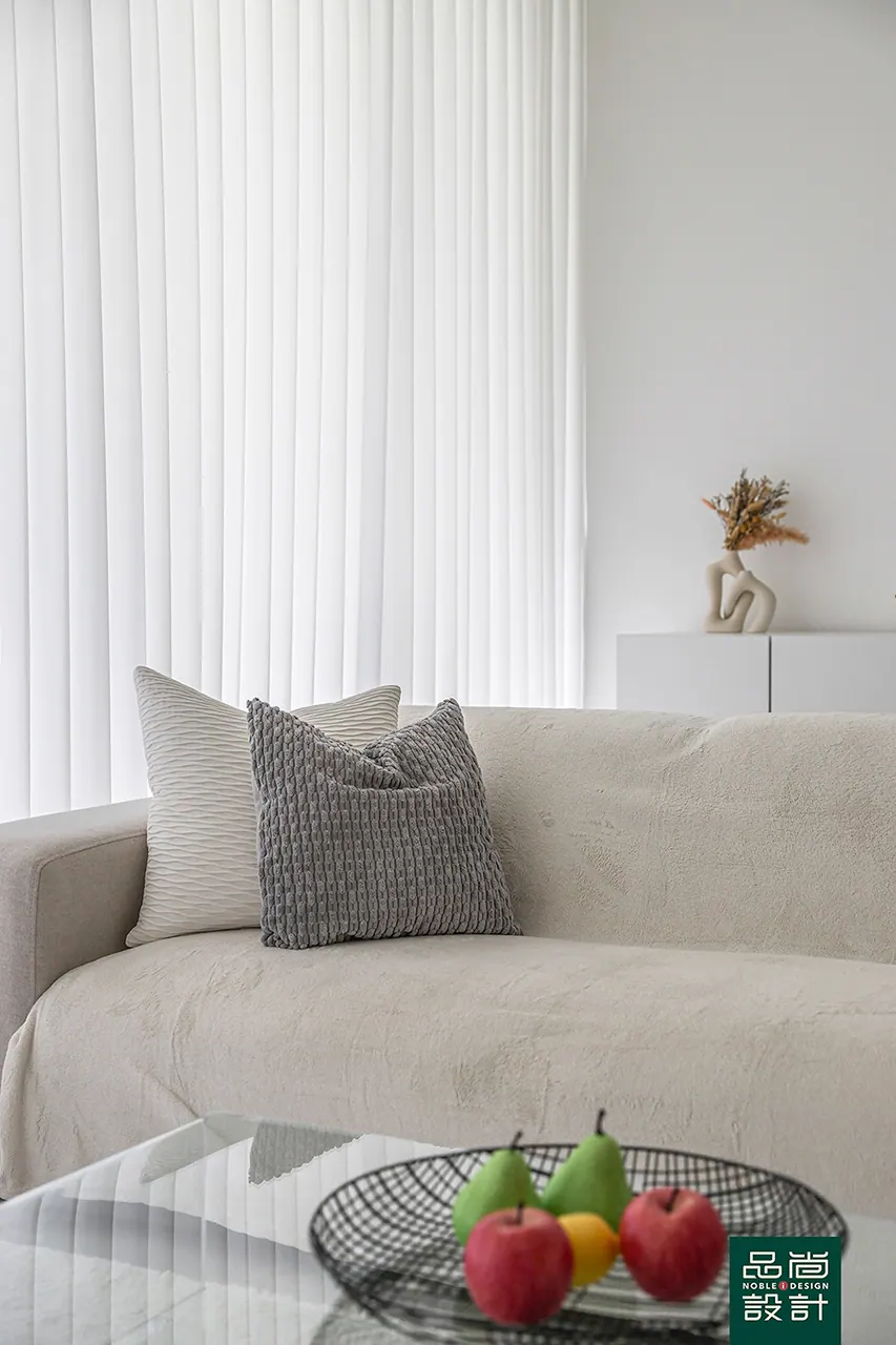 Breeze at The East 3 Bedroom — interior by Noble Interior Design (10 of 34)