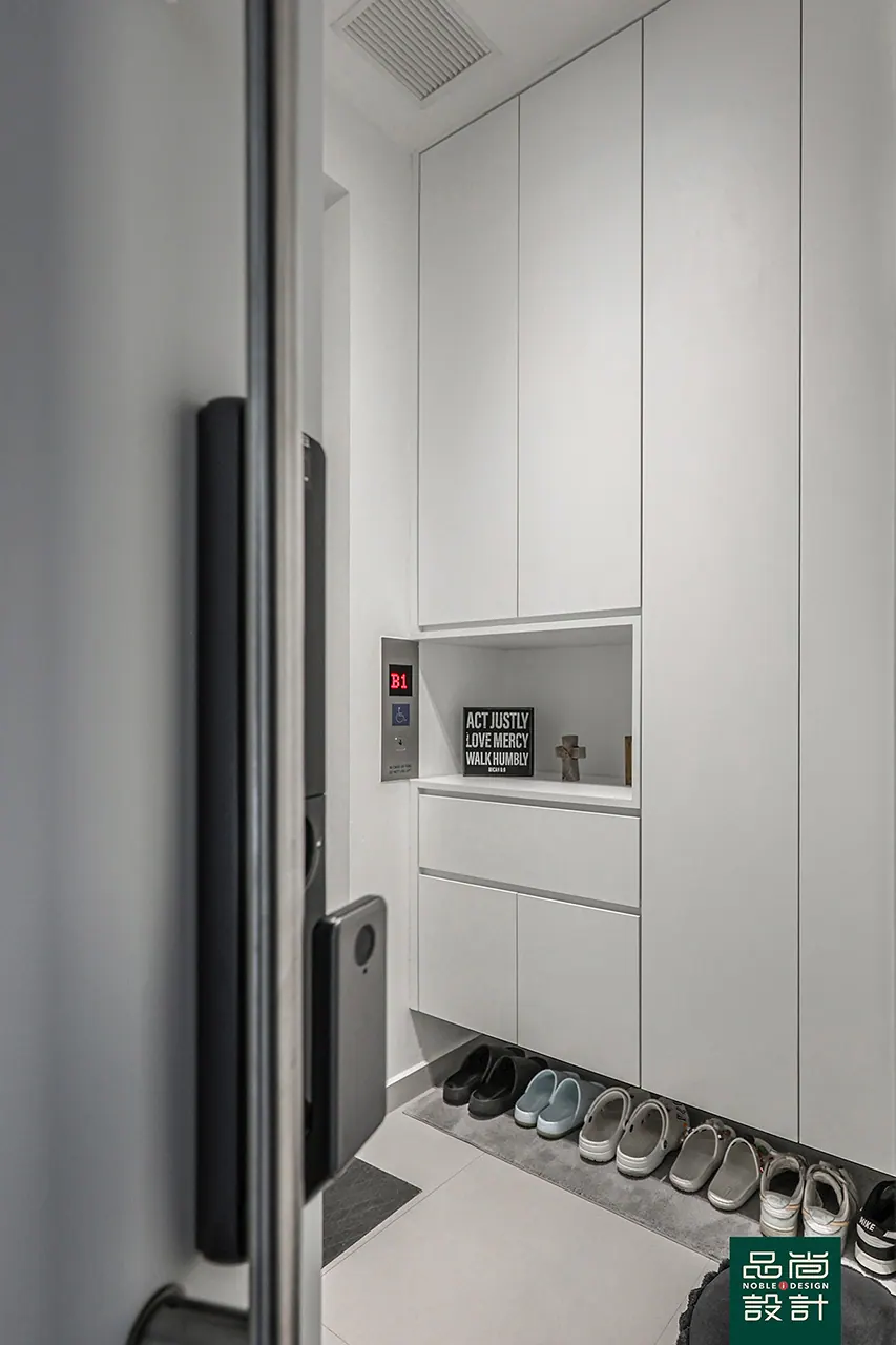 Breeze at The East 3 Bedroom — interior by Noble Interior Design (16 of 34)