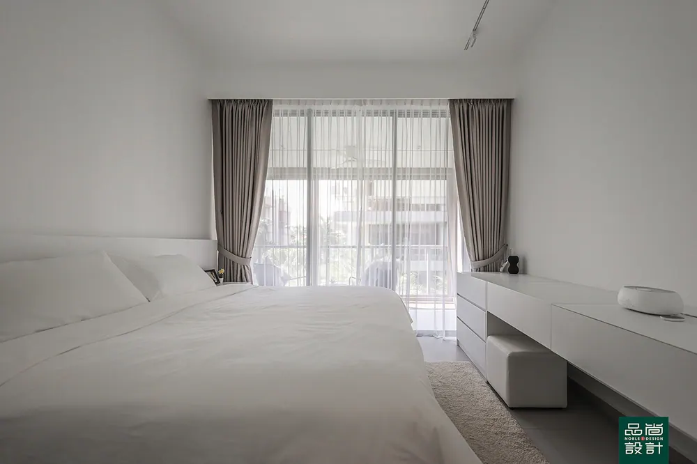 Breeze at The East 3 Bedroom — interior by Noble Interior Design (28 of 34)
