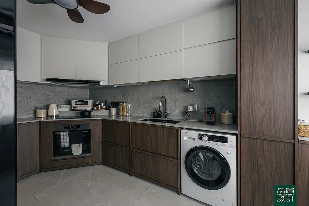 Crawford Court 3-room — interior by Noble Interior Design (16 of 36)