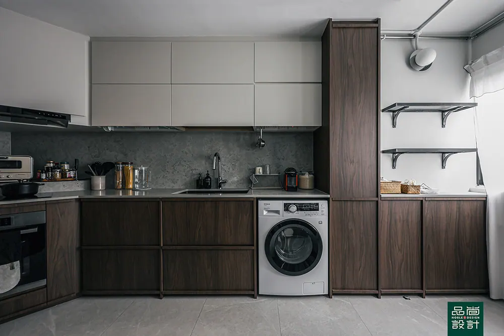 Crawford Court 3-room — interior by Noble Interior Design (17 of 36)