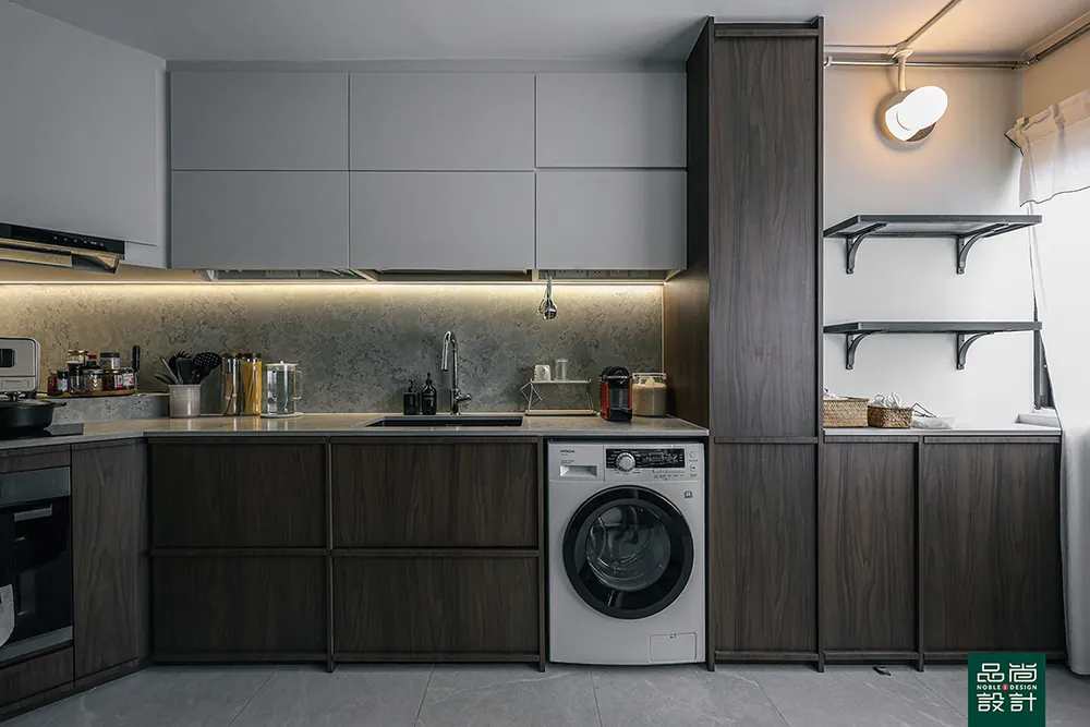 Crawford Court 3-room — interior by Noble Interior Design (21 of 36)