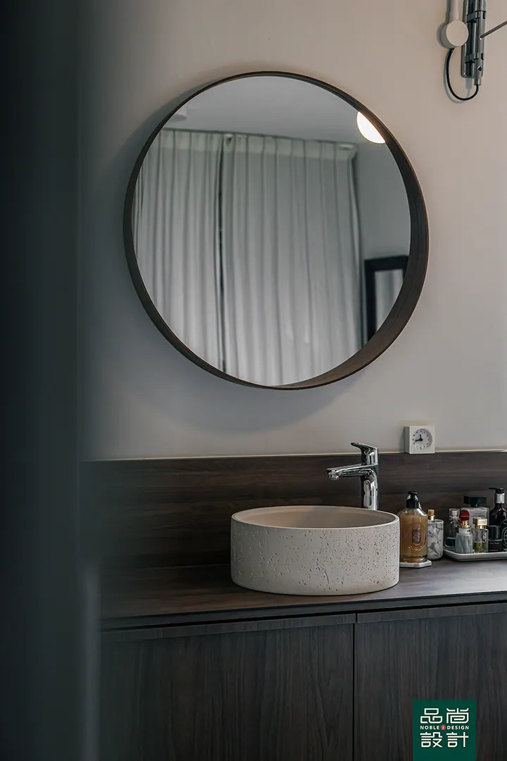 Crawford Court 3-room — interior by Noble Interior Design (32 of 36)