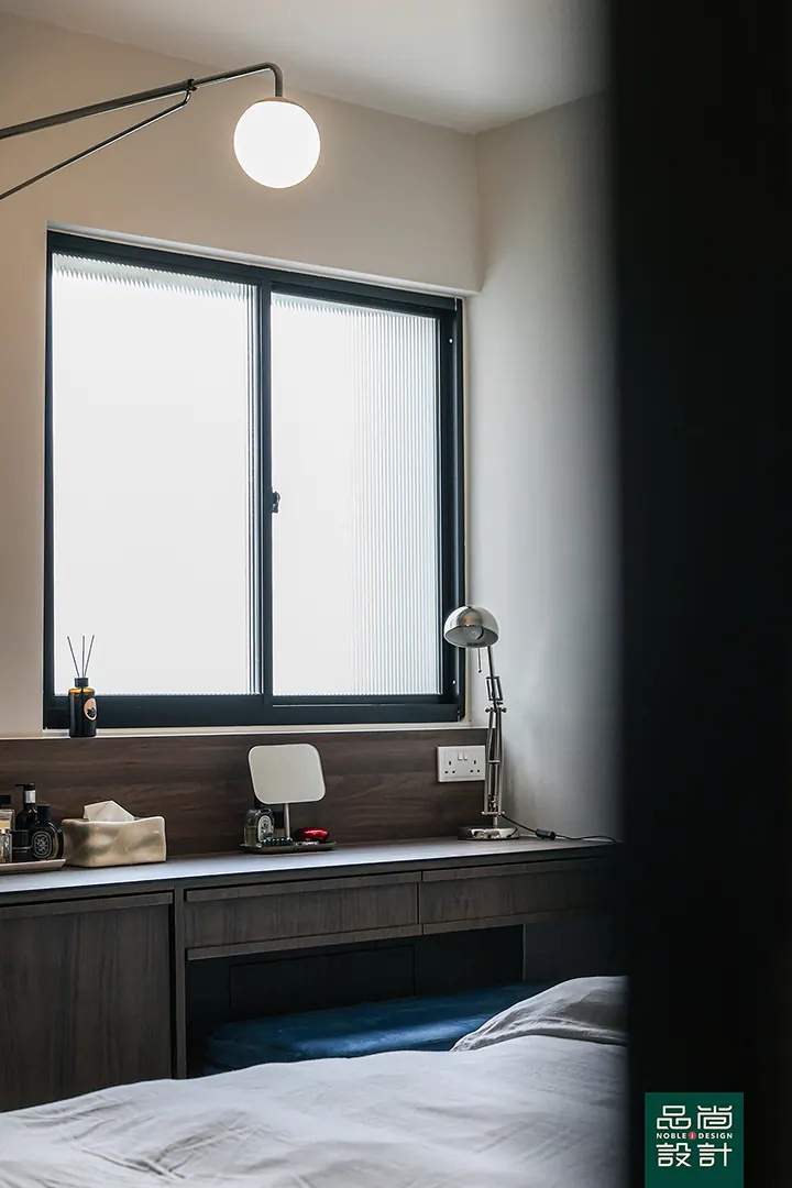 Crawford Court 3-room — interior by Noble Interior Design (33 of 36)