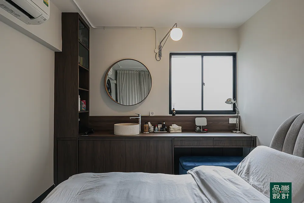 Crawford Court 3-room — interior by Noble Interior Design (34 of 36)