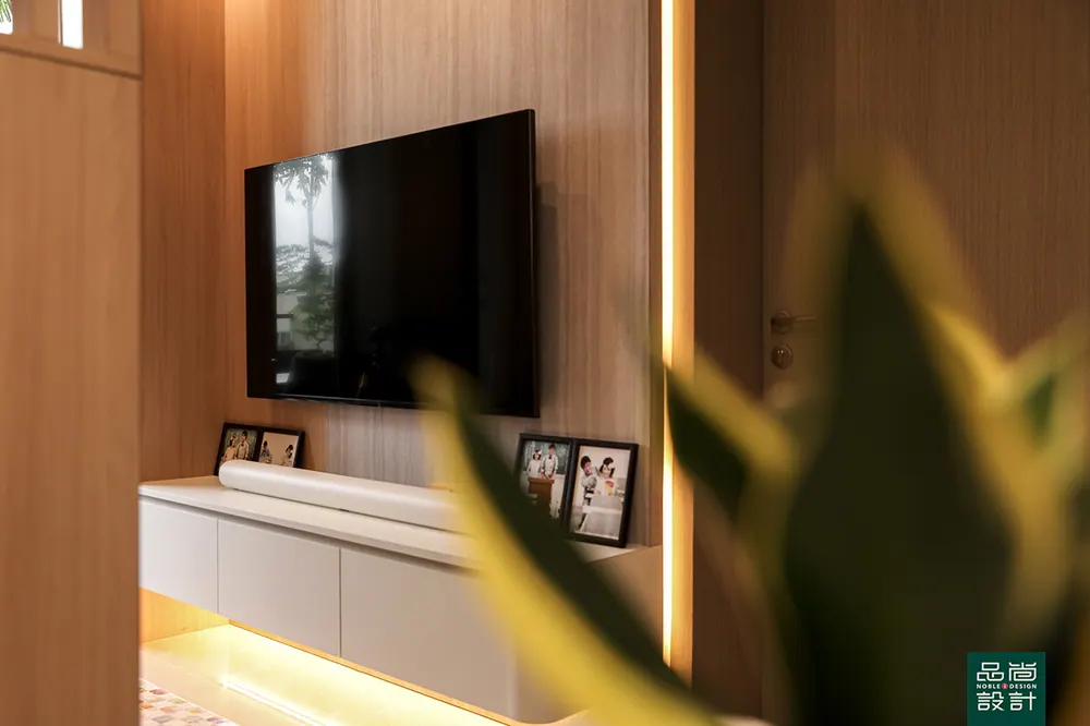 Dairy Farm Residences 2 Bedroom — interior by Noble Interior Design (3 of 25)