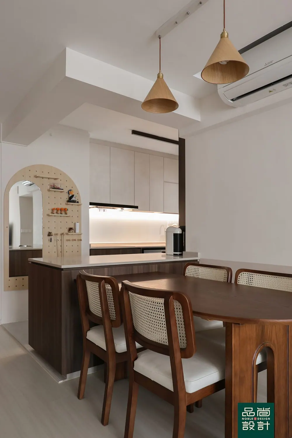 Fajar Hills 4-room — interior by Noble Interior Design (5 of 23)