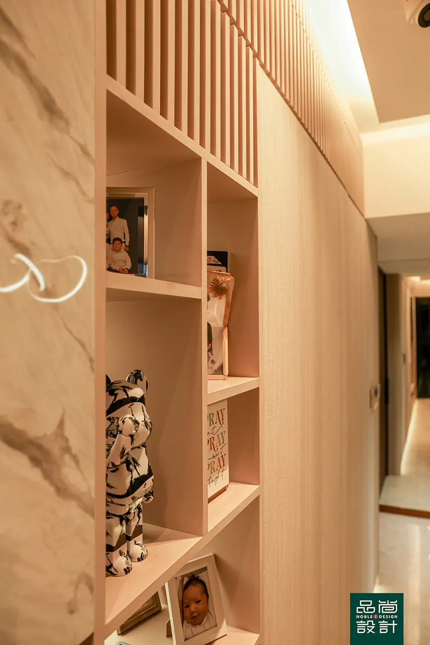 Fourth Avenue Residences 3 Bedroom — interior by Noble Interior Design (5 of 36)