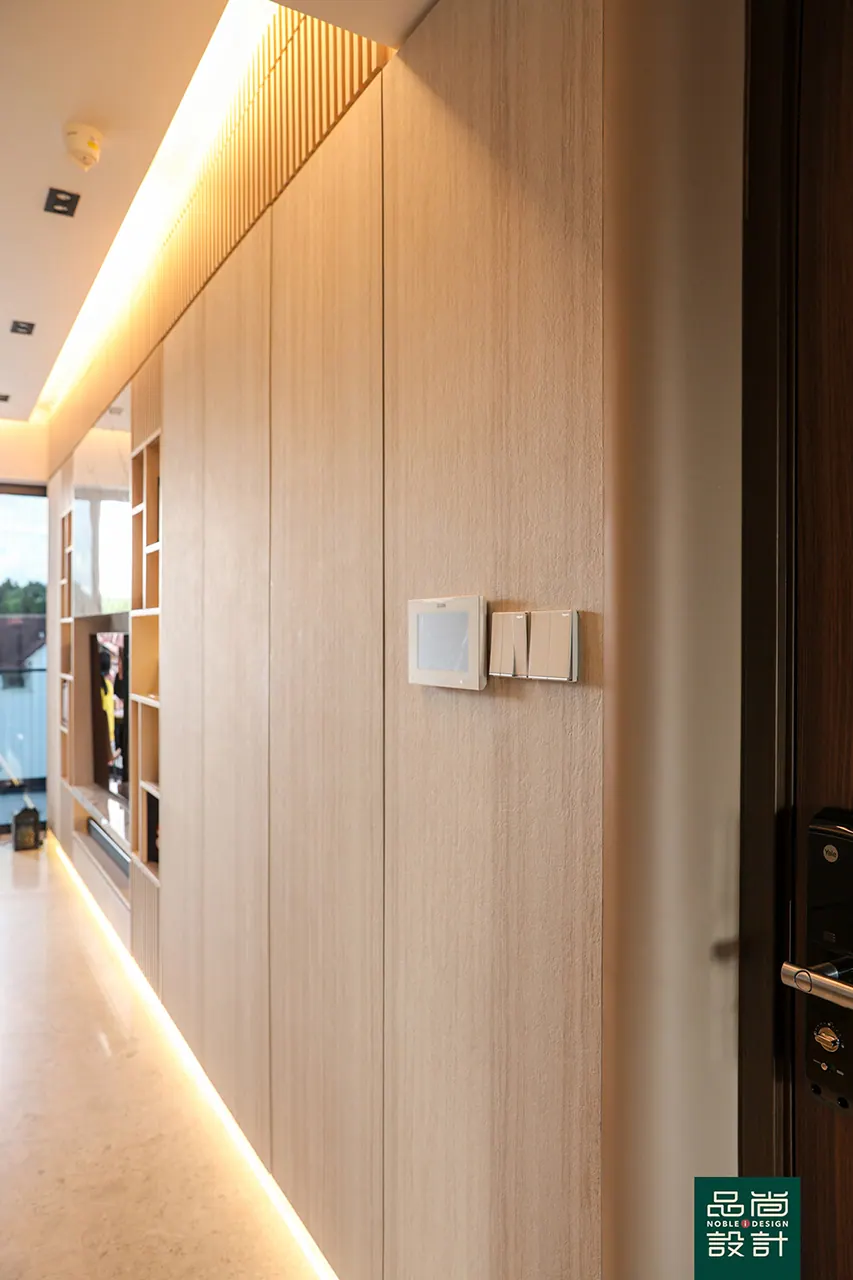 Fourth Avenue Residences 3 Bedroom — interior by Noble Interior Design (11 of 36)