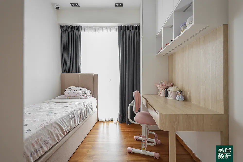 Fourth Avenue Residences 3 Bedroom — interior by Noble Interior Design (16 of 36)
