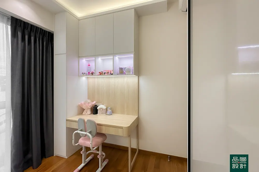 Fourth Avenue Residences 3 Bedroom — interior by Noble Interior Design (18 of 36)
