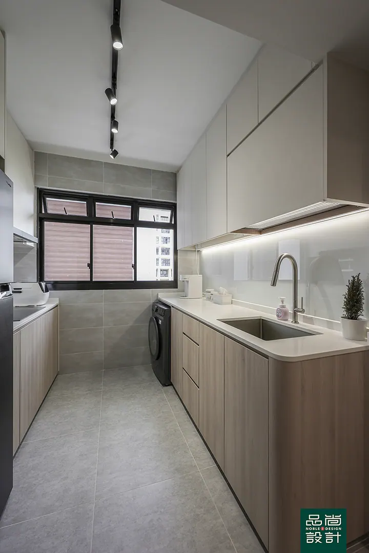 Garden Vale @ Tengah 2-room — interior by Noble Interior Design (17 of 29)