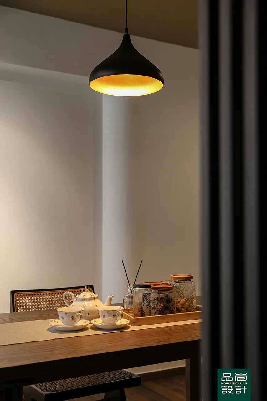Tengah Garden Vines 4-room — interior by Noble Interior Design (14 of 28)