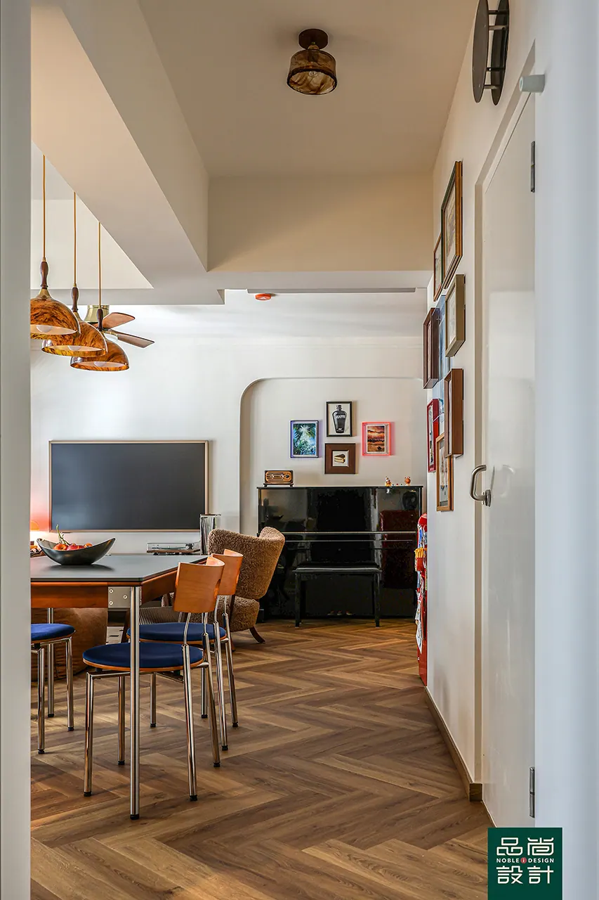 Kempas Residences 4-room — interior by Noble Interior Design (12 of 31)