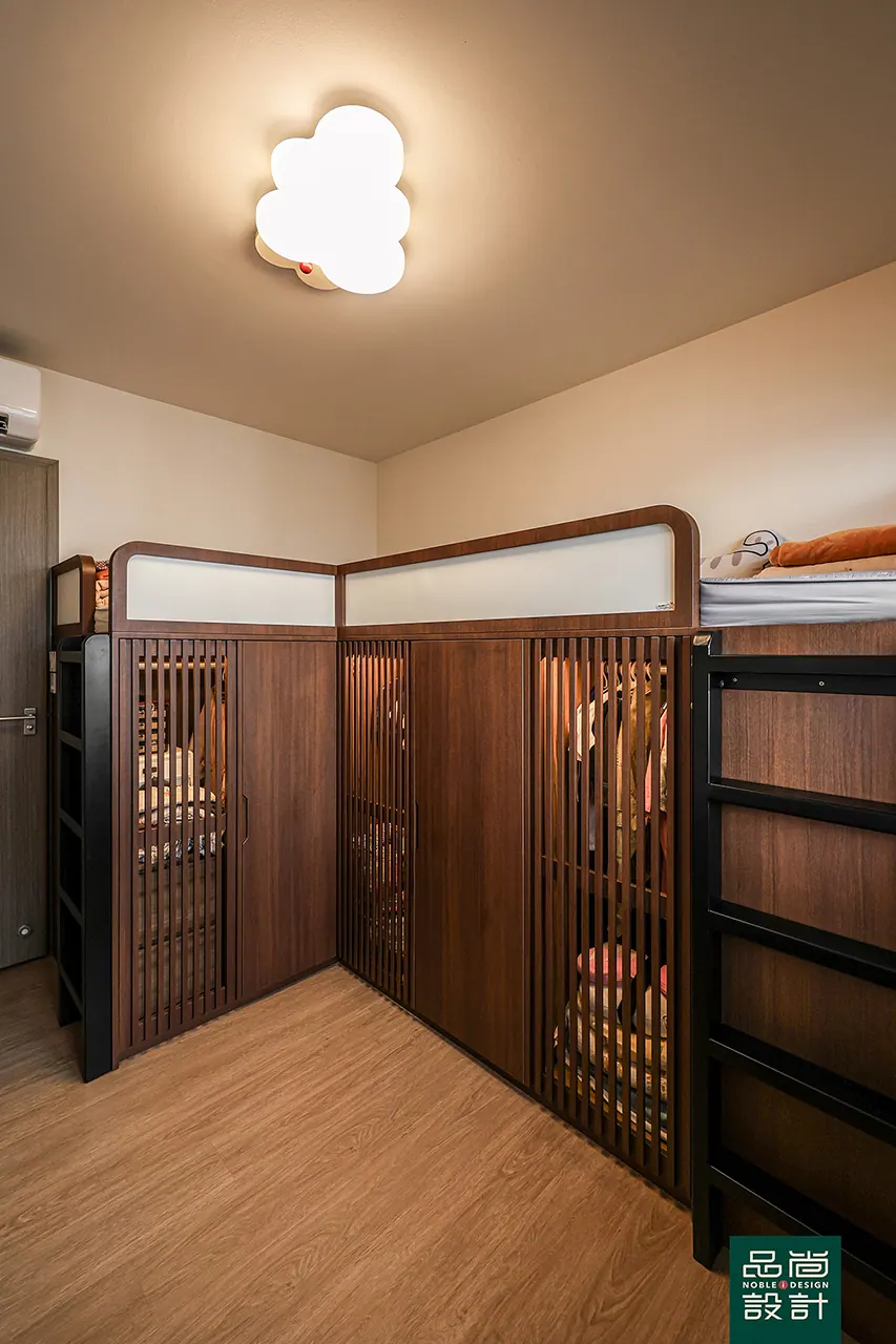Kempas Residences 4-room — interior by Noble Interior Design (24 of 31)