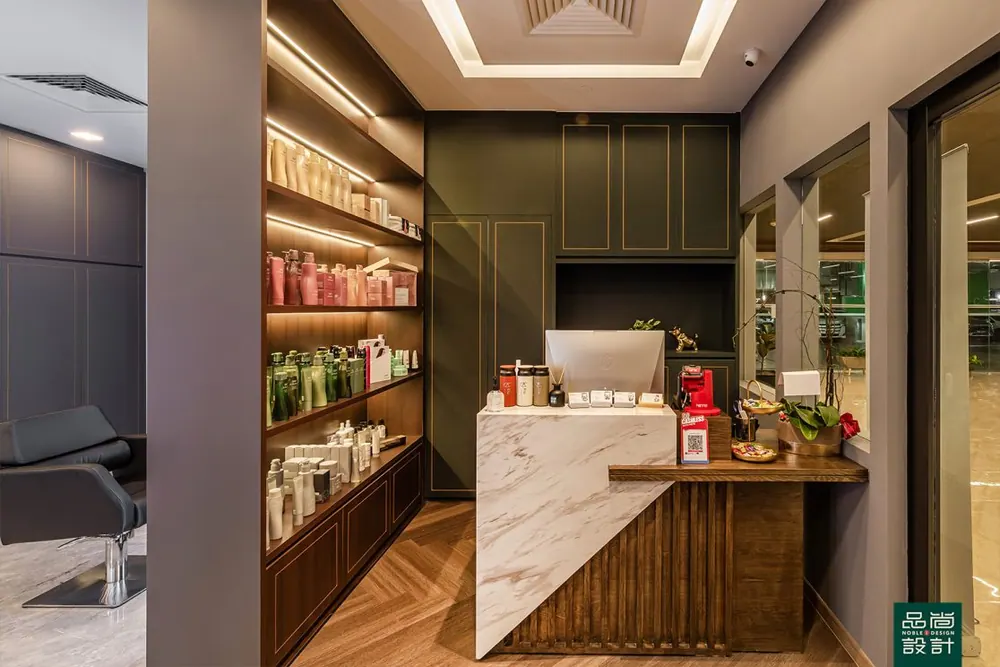 Kiu Hair Gallery — interior by Noble Interior Design (10 of 24)