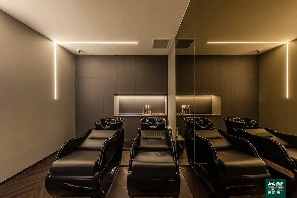 Kiu Hair Gallery — interior by Noble Interior Design (20 of 24)