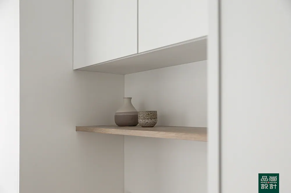 Mooi Residences 3 Bedroom — interior by Noble Interior Design (18 of 19)
