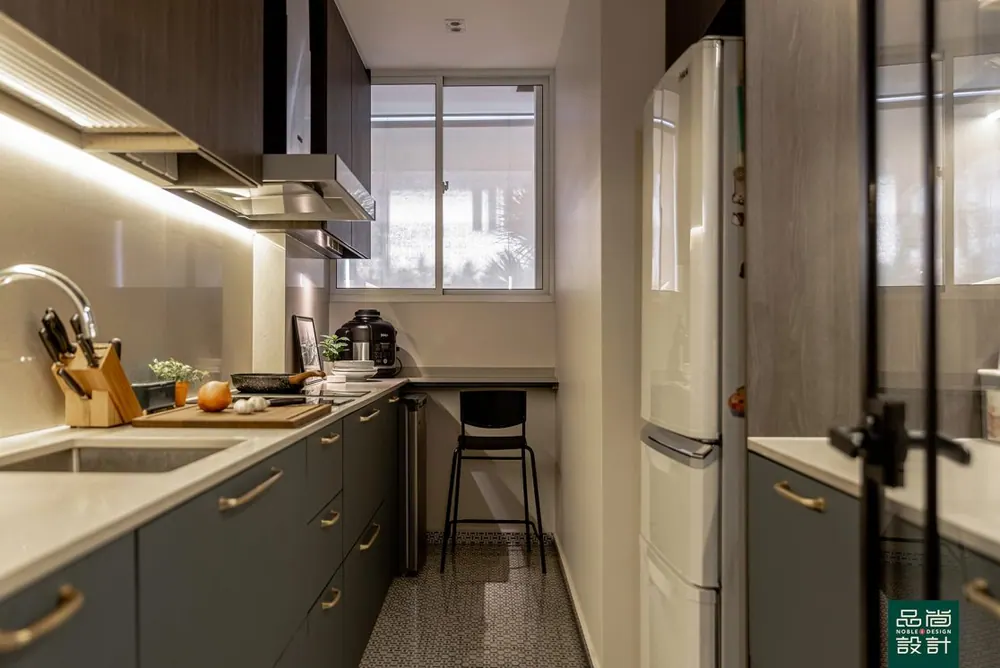 Novena Regency 3 Bedroom — interior by Noble Interior Design (13 of 42)