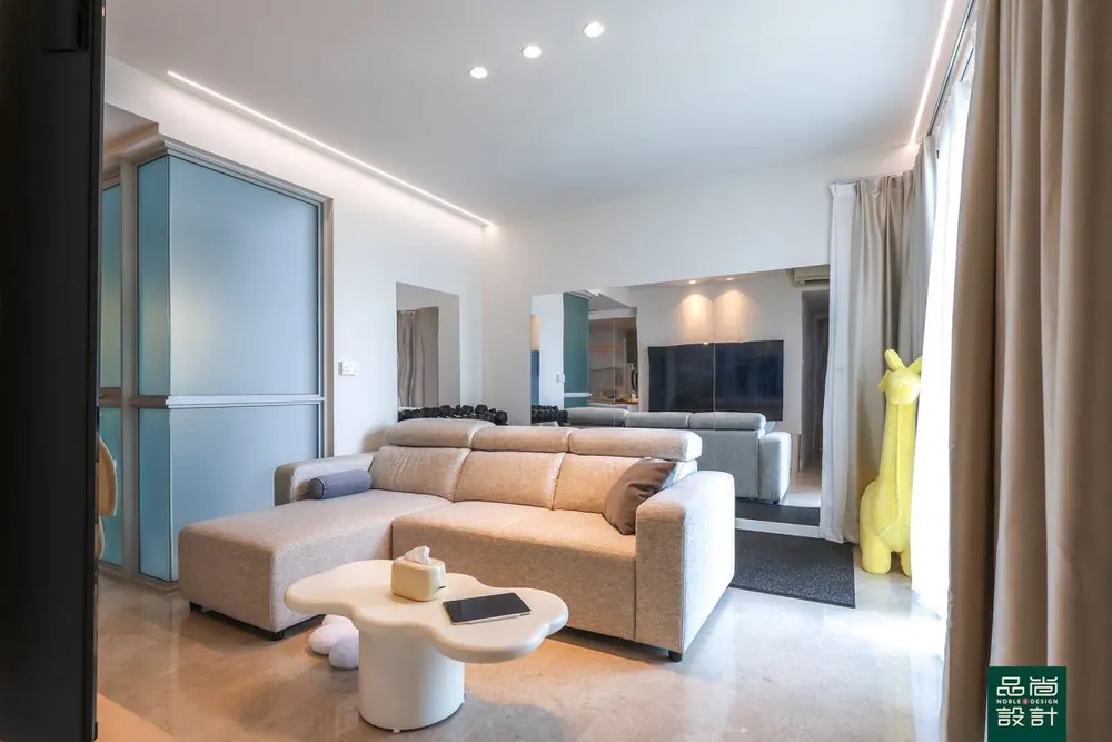 One Amber 3 Bedroom — interior by Noble Interior Design (4 of 27)