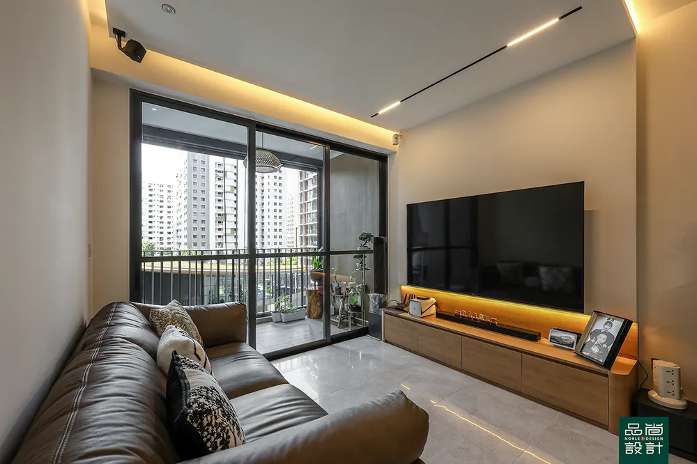 Parc Central Residences 3 Bedroom — interior by Noble Interior Design (2 of 23)