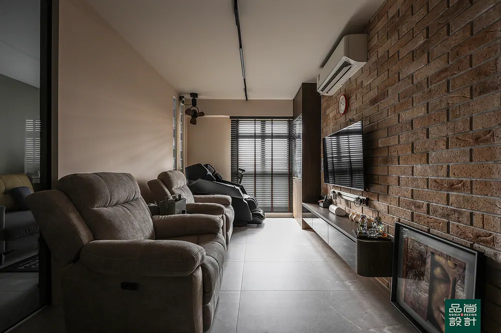 Point Crown 4-room — interior by Noble Interior Design (2 of 40)