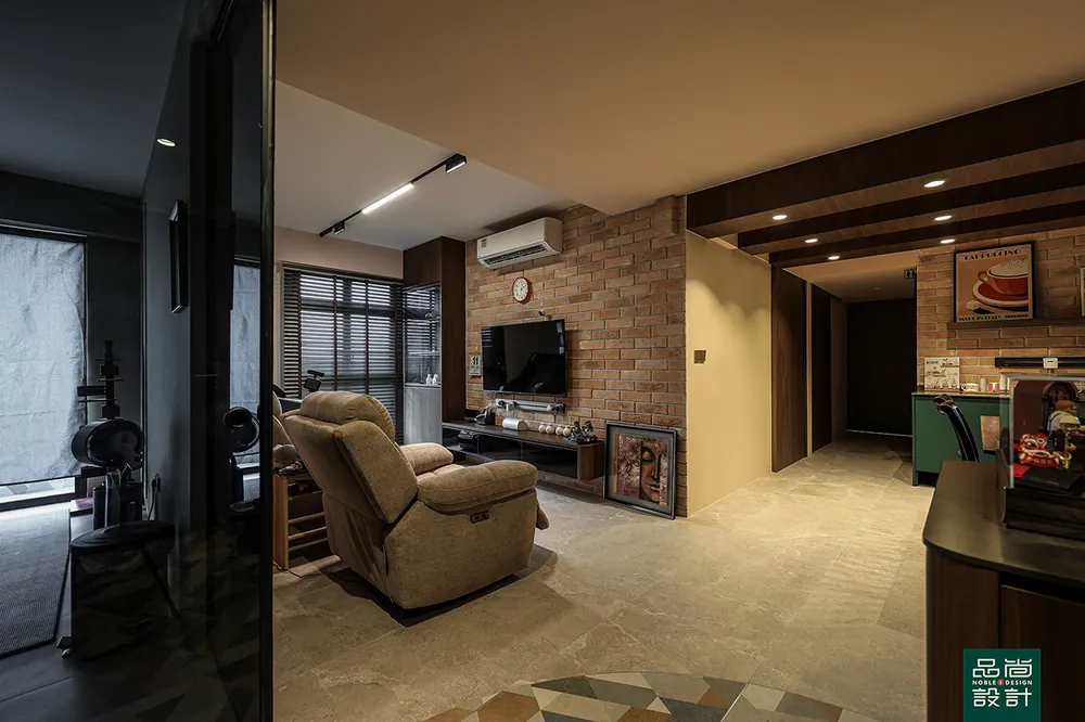 Point Crown 4-room — interior by Noble Interior Design (8 of 40)