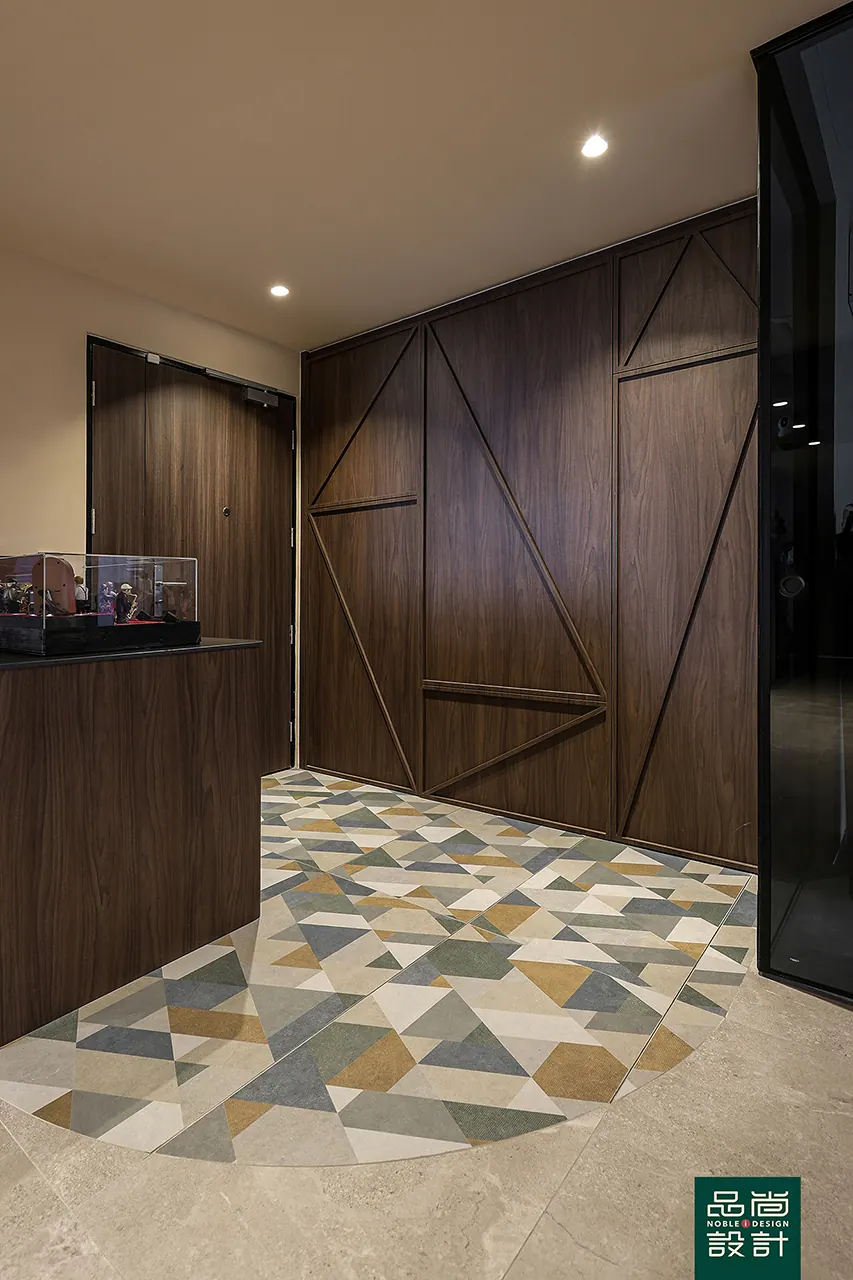 Point Crown 4-room — interior by Noble Interior Design (9 of 40)