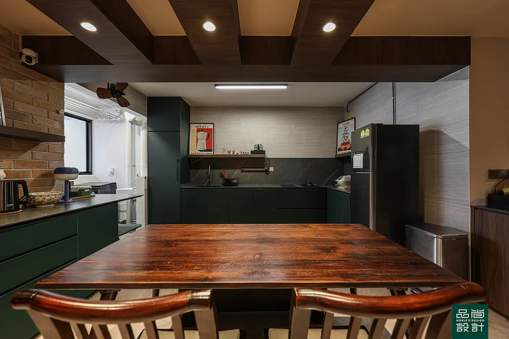 Point Crown 4-room — interior by Noble Interior Design (12 of 40)