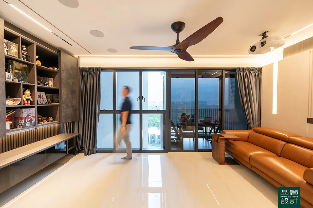 Riverfront Residences 4 Bedroom — interior by Noble Interior Design (4 of 19)