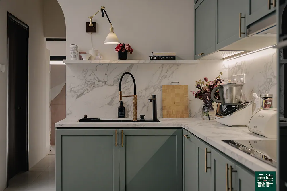 2-Storey Conservation House — interior by Noble Interior Design (17 of 23)