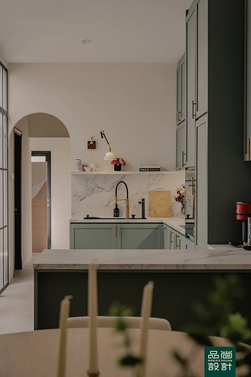 2-Storey Conservation House — interior by Noble Interior Design (18 of 23)