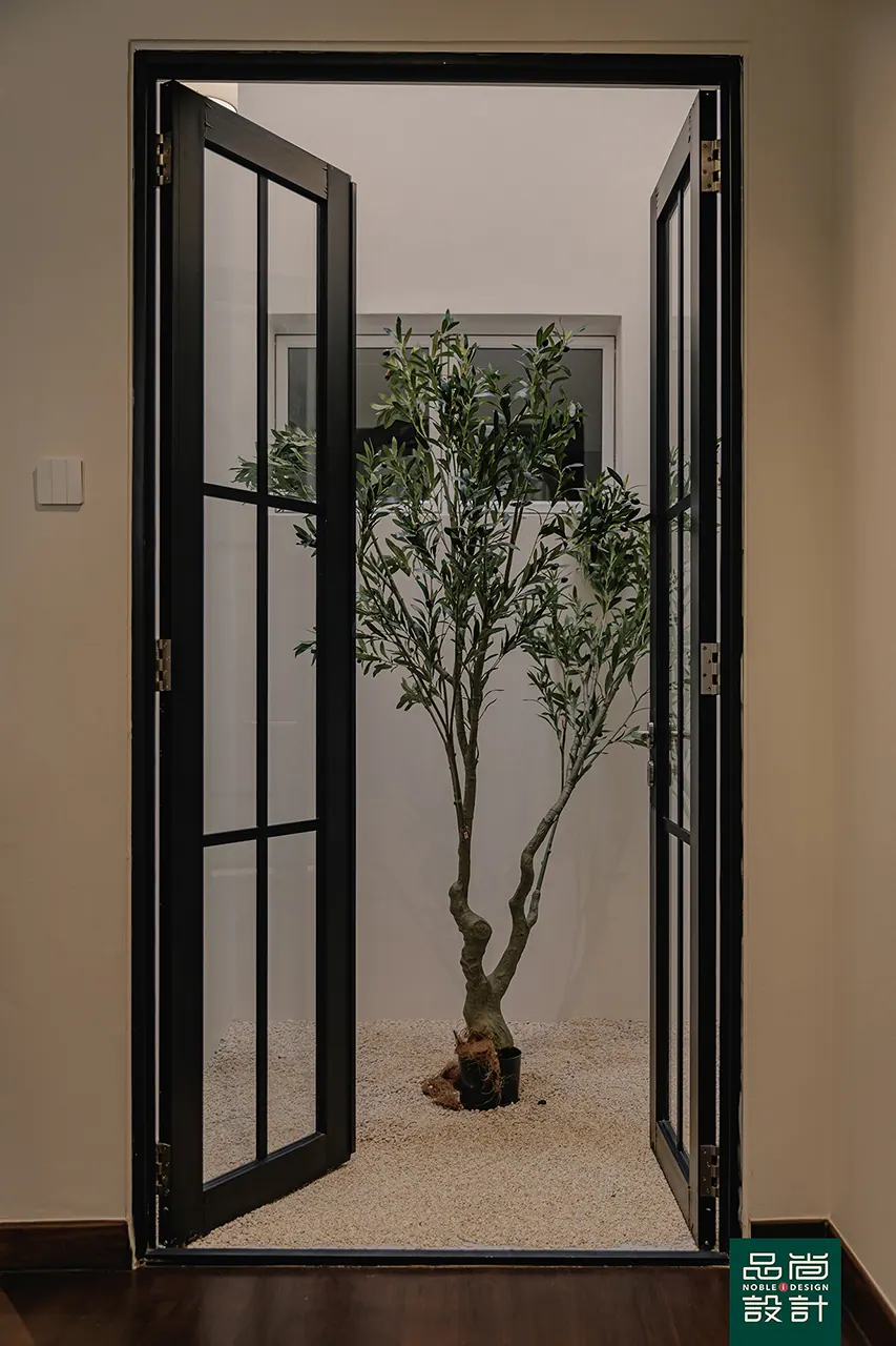 2-Storey Conservation House — interior by Noble Interior Design (19 of 23)
