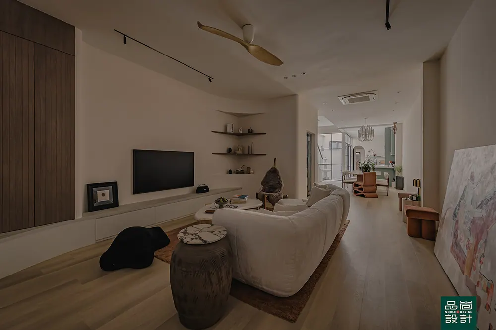 2-Storey Conservation House — interior by Noble Interior Design (3 of 23)