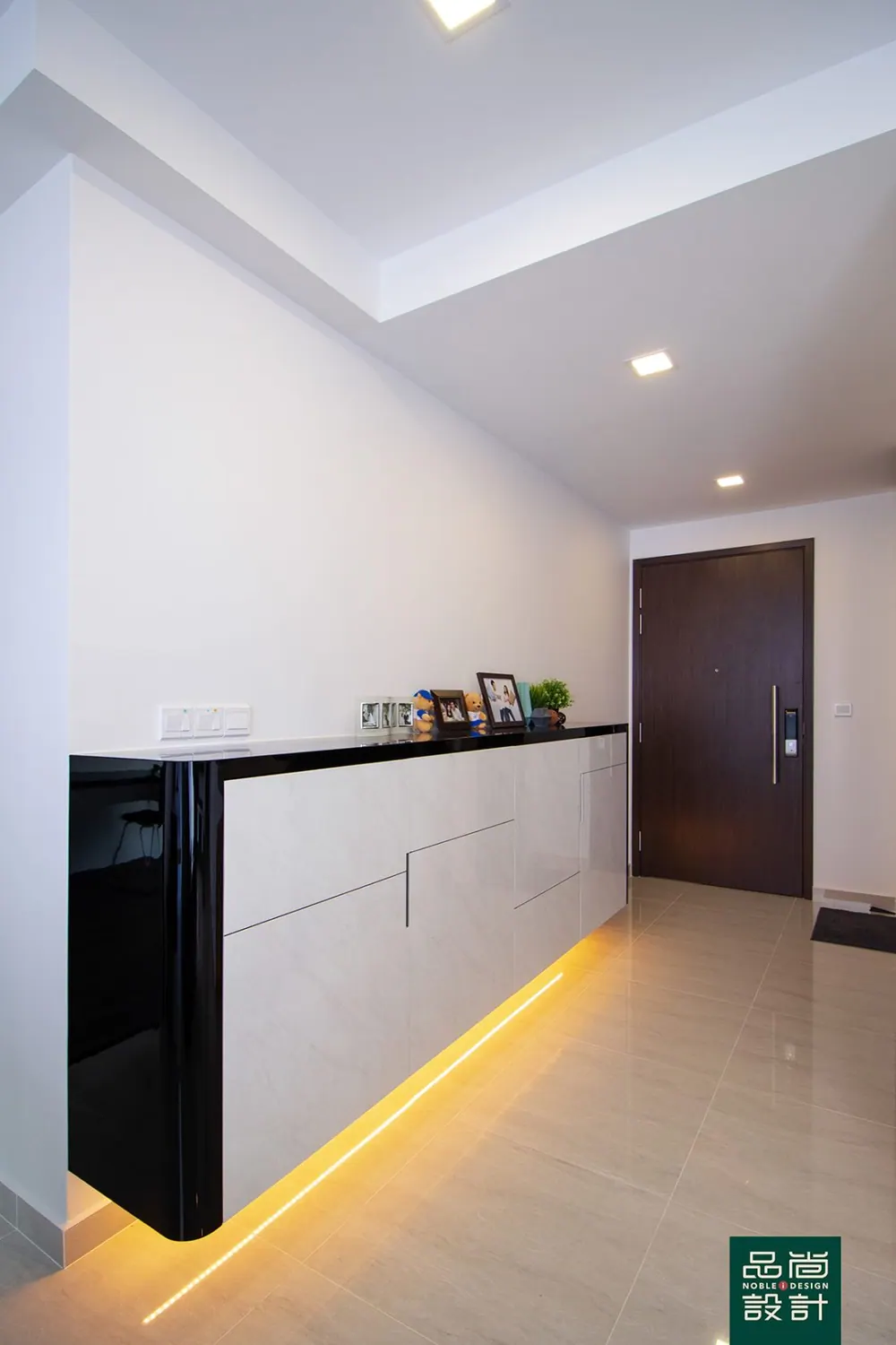Symphony Suites 3 Bedroom (P3) — interior by Noble Interior Design (6 of 12)