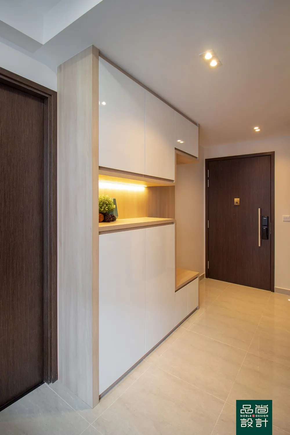 Symphony Suites 3 Bedroom — interior by Noble Interior Design (6 of 11)