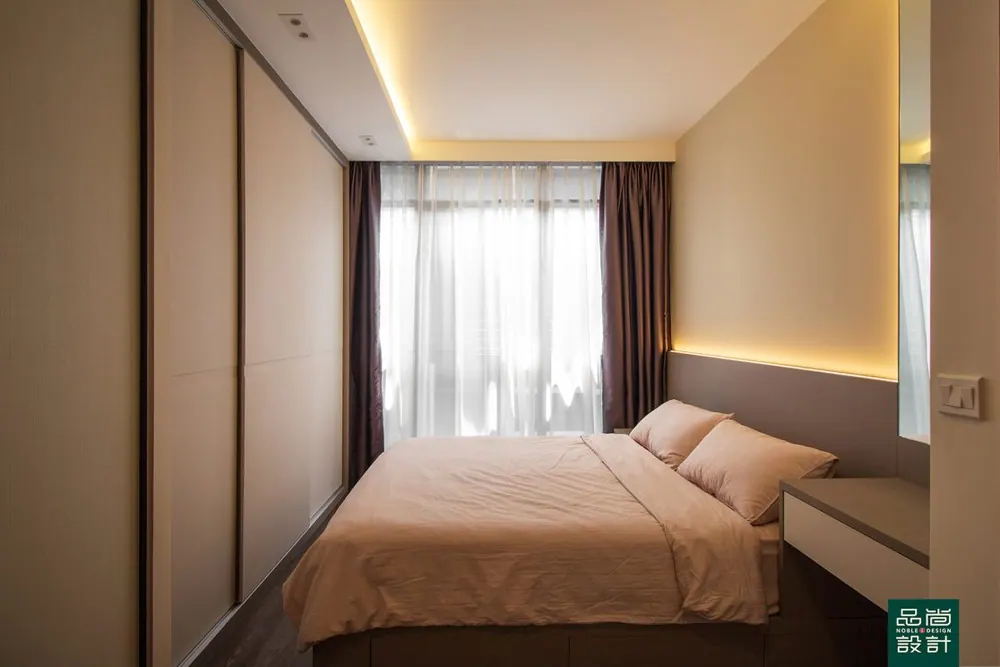 Symphony Suites 3 Bedroom — interior by Noble Interior Design (8 of 11)