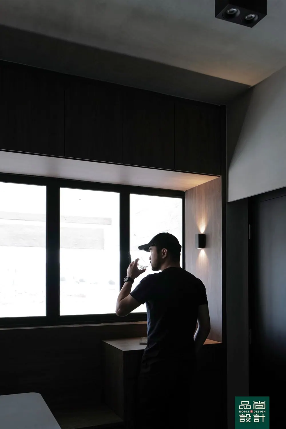 Modern Industrial Themed Bachelor Pad — interior by Noble Interior Design (14 of 31)
