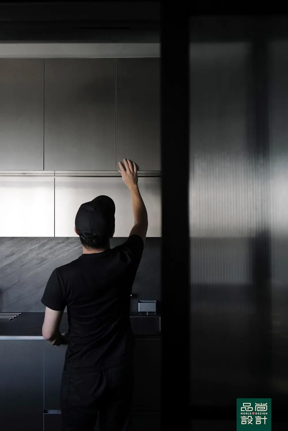 Modern Industrial Themed Bachelor Pad — interior by Noble Interior Design (17 of 31)