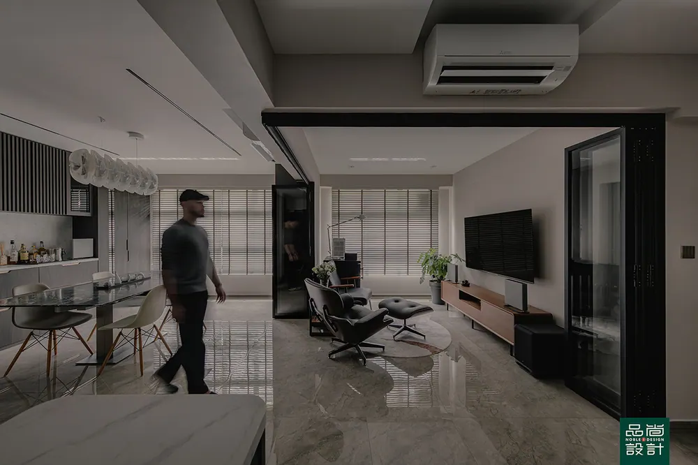 Tampines GreenRidges 4-room — interior by Noble Interior Design (2 of 42)
