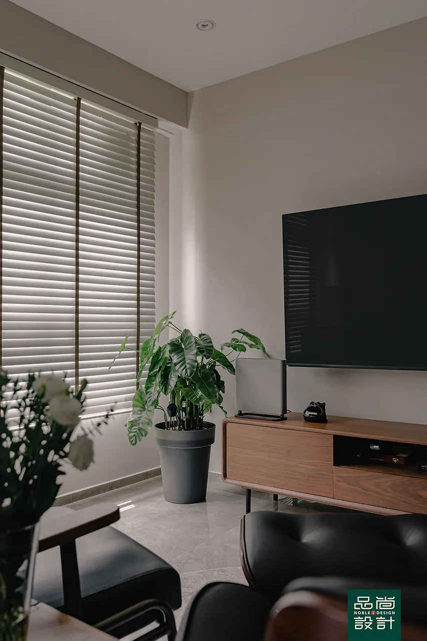 Tampines GreenRidges 4-room — interior by Noble Interior Design (7 of 42)